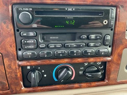 Used 2002 Ford F250 XLT RWD image 21