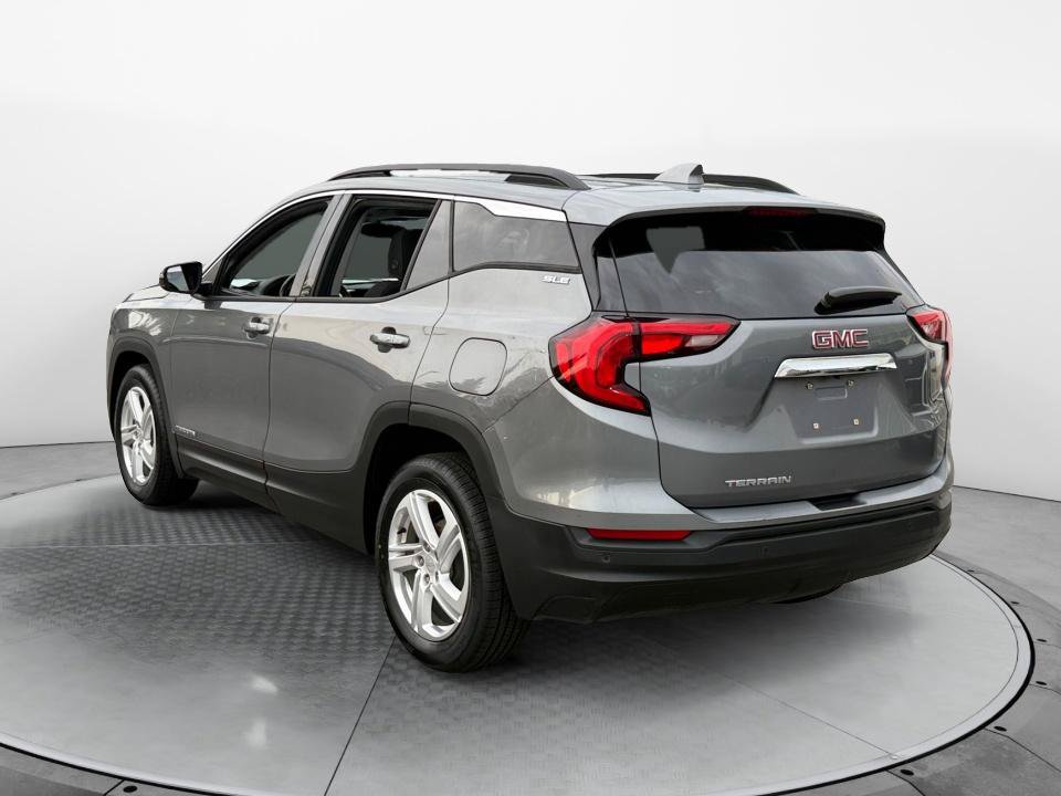 Used 2018 GMC Terrain SLE w/ Driver Convenience Package FWD image 5
