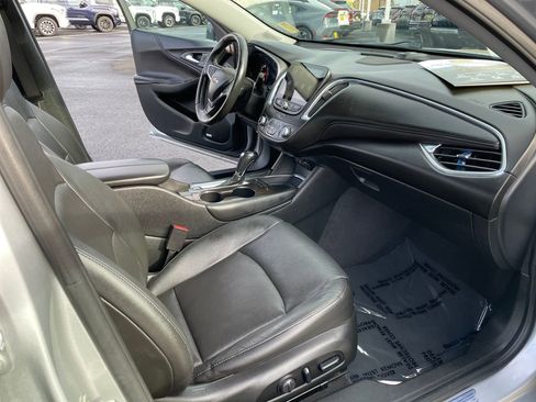 Used 2020 Chevrolet Malibu Premier image 14