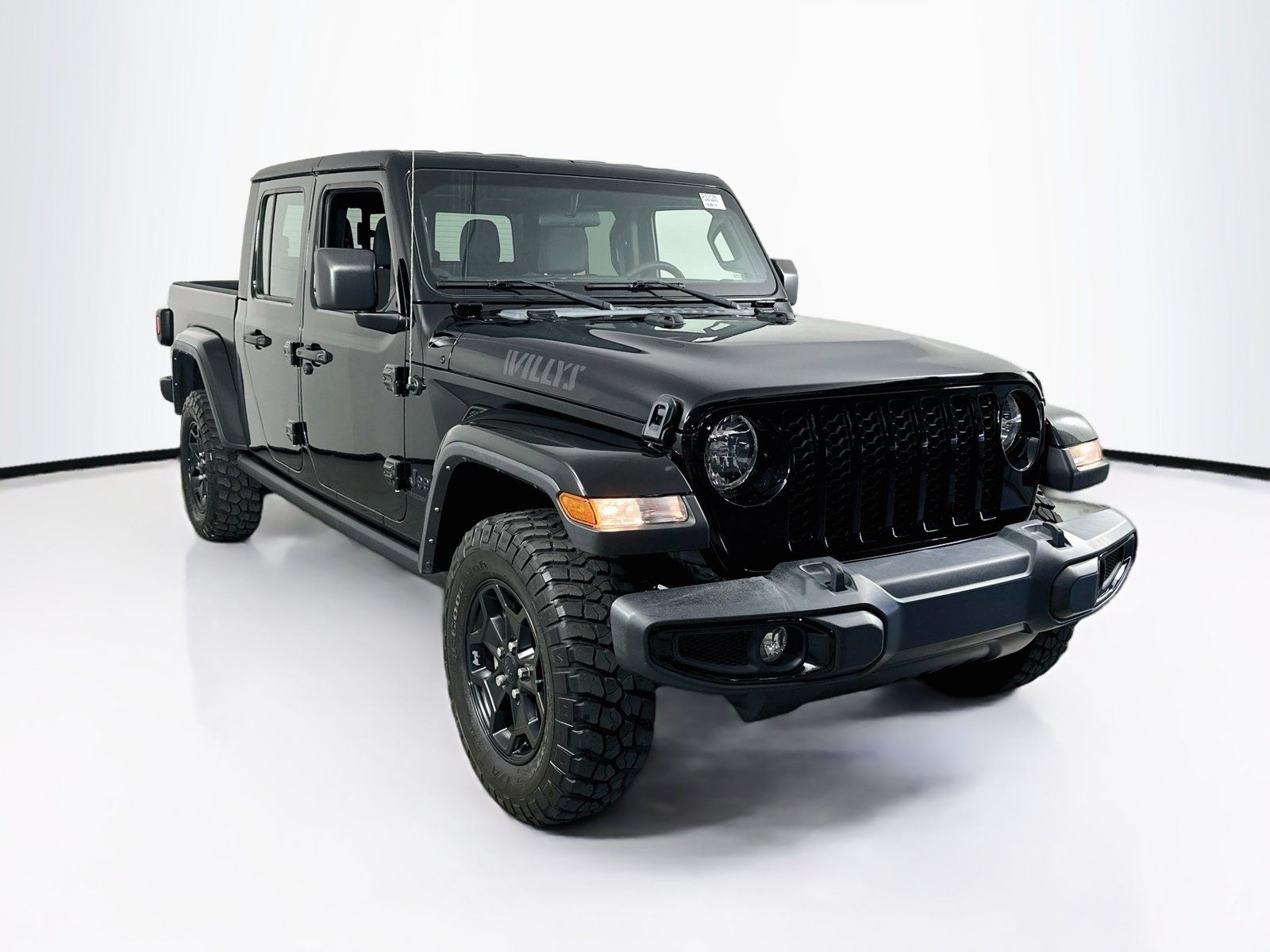 Used 2023 Jeep Gladiator Sport AWD/4WD image 3