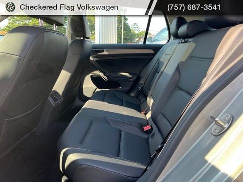 Used 2017 Volkswagen Golf Wolfsburg Edition FWD image 26