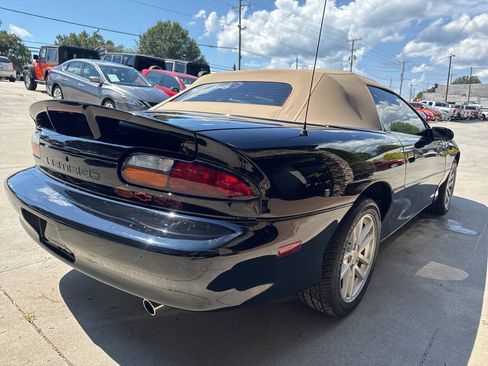 Used 2002 Chevrolet Camaro Z28 w/ SS Performance/Appearance Pkg RWD image 6