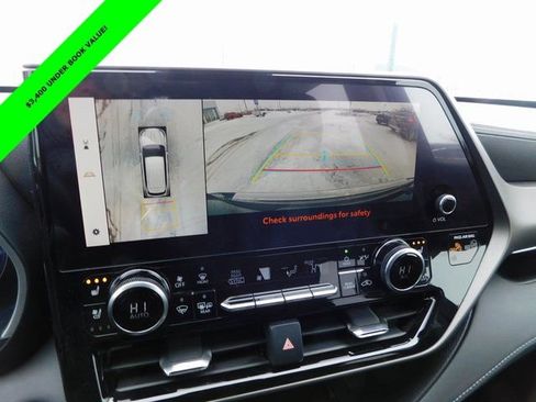 Used 2023 Toyota Highlander Limited image 40
