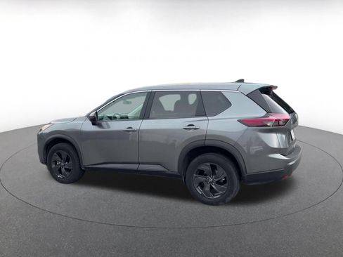 Used 2026 Nissan Rogue SV AWD/4WD image 7