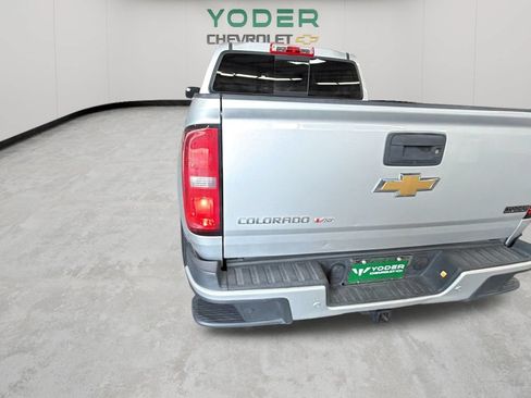 Used 2020 Chevrolet Colorado Z71 AWD/4WD image 46