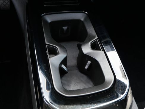 Used 2021 Volkswagen ID.4 Pro S RWD image 32