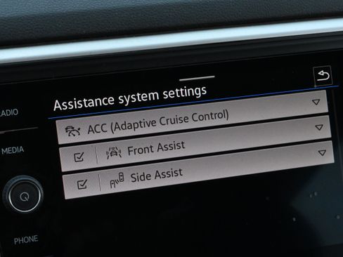 Used 2021 Volkswagen Atlas SE w/ Towing Package AWD/4WD image 19