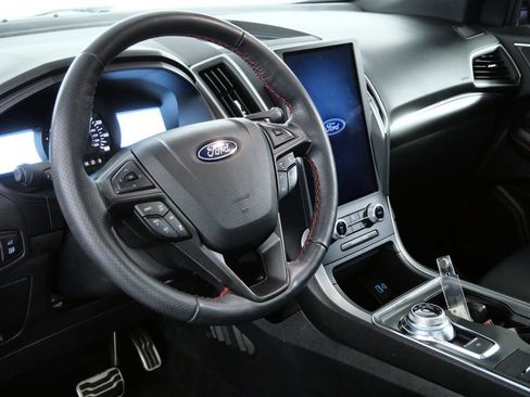 Used 2022 Ford Edge ST-Line w/ Cold Weather Package AWD/4WD image 18