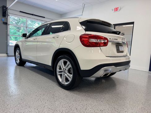 Used 2018 Mercedes-Benz GLA 250 4MATIC image 5