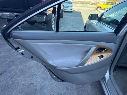 Used 2007 Toyota Camry XLE image 17