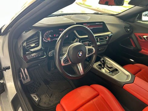 Used 2022 BMW Z4 sDrive30i w/ M Sport Package RWD image 14
