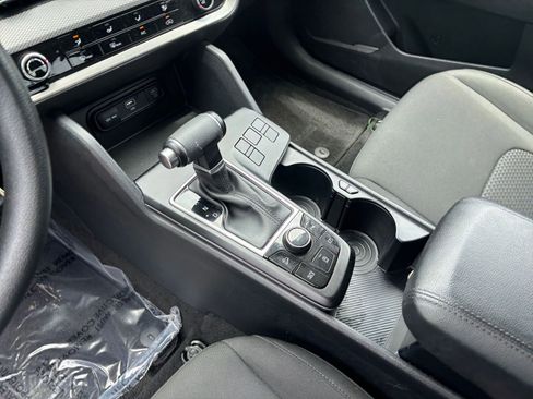Used 2025 Kia Sportage LX FWD image 41