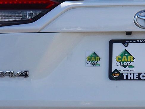 Used 2019 Toyota RAV4 XLE image 19