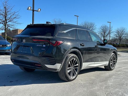 Used 2024 Acura ZDX A-Spec image 10