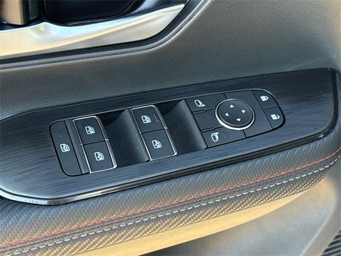 New 2026 Nissan Kicks SR image 20