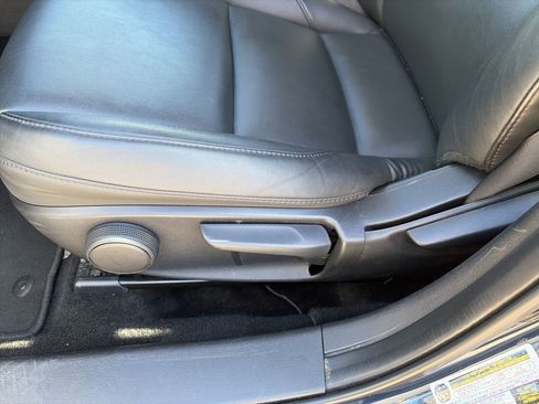 Used 2024 MAZDA MAZDA3 s image 14