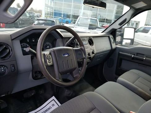 Used 2014 Ford F250 XL w/ Power Equipment Group image 10