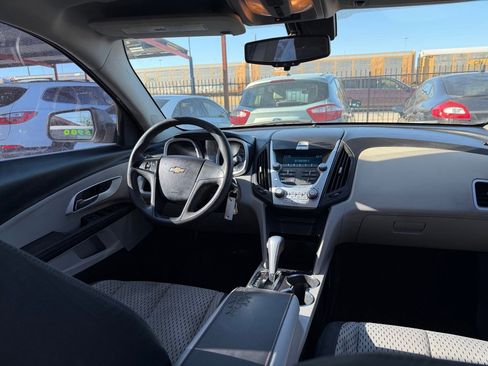 Used 2011 Chevrolet Equinox LS image 30