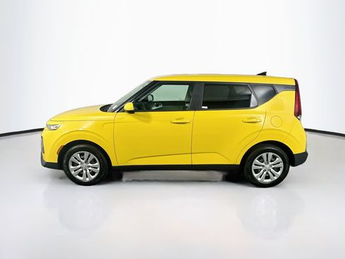 Used 2020 Kia Soul LX FWD image 4
