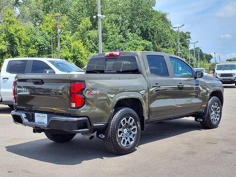 Certified 2023 Chevrolet Colorado Z71 w/ Z71 Convenience Package 2 AWD/4WD image 2