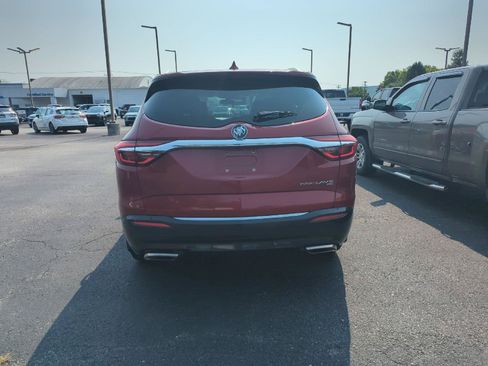 Used 2019 Buick Enclave Essence AWD/4WD image 6