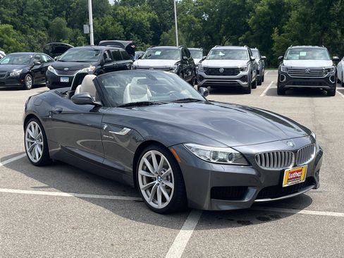 Used 2016 BMW Z4 sDrive35i RWD image 37