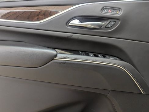 Used 2023 Cadillac Escalade ESV Sport Platinum w/ LPO, ONYX Package image 13