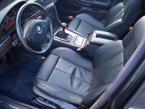 Used 1998 BMW 735i image 10