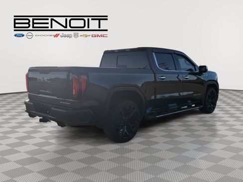 Used 2022 GMC Sierra 1500 Denali image 5