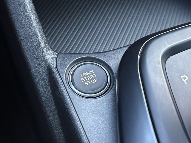 Used 2025 Kia K4 FWD image 32