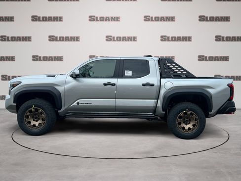 New 2025 Toyota Tacoma 4x4 Double Cab Hybrid image 2