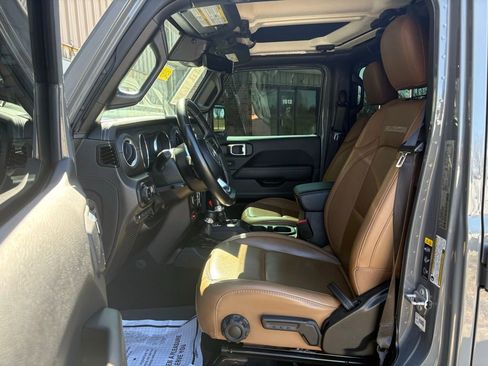 Used 2022 Jeep Wrangler Unlimited Rubicon 4xe w/ Dual Top Group image 16