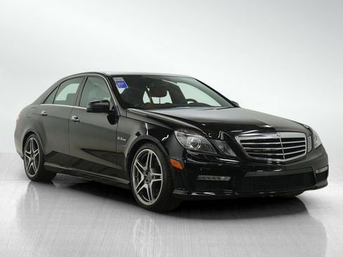 Used 2010 Mercedes-Benz E 63 AMG Sedan image 8