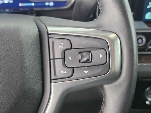 Used 2023 Chevrolet Silverado 1500 LT AWD/4WD image 30