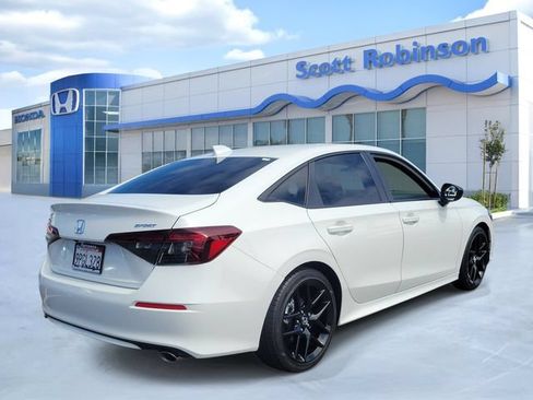 Certified 2025 Honda Civic Sport image 4
