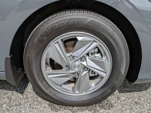 New 2026 Hyundai Elantra SE image 14