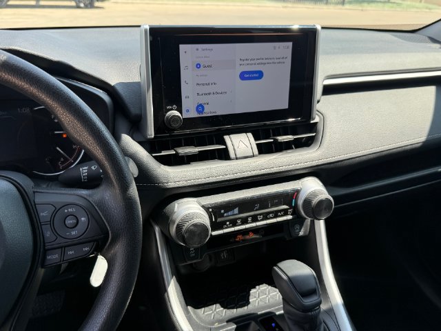 Used 2025 Toyota RAV4 LE FWD image 20