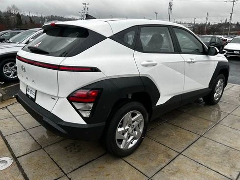 New 2026 Hyundai Kona SE AWD/4WD image 3