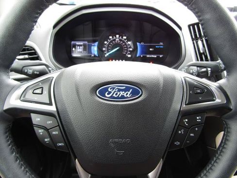 Certified 2024 Ford Edge SEL w/ Convenience Package AWD/4WD image 18