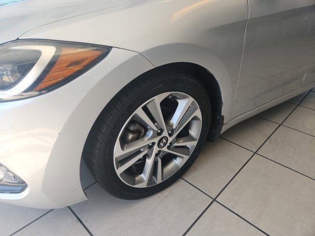 Used 2017 Hyundai Elantra Limited FWD image 4