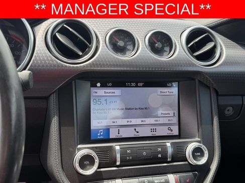 Used 2019 Ford Mustang GT Premium w/ GT Performance Package RWD image 19