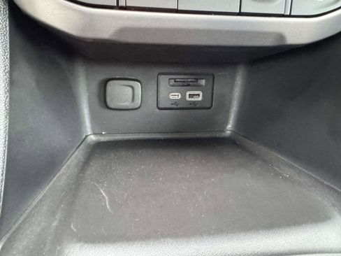 Used 2021 GMC Acadia AT4 w/ Technology Package image 31