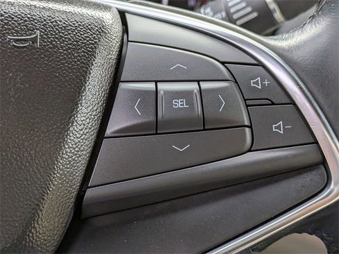 Used 2019 Cadillac XT5 FWD image 26