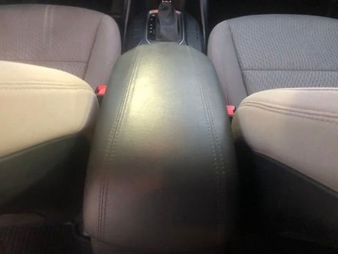 Used 2017 Hyundai Santa Fe Sport image 42