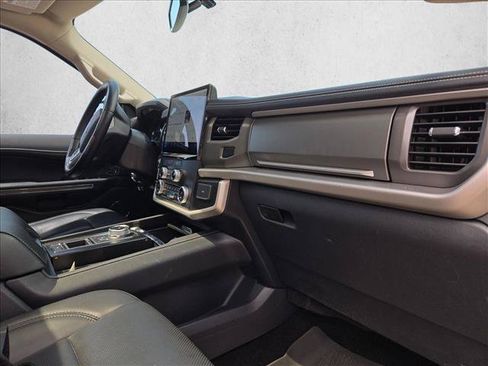Used 2022 Ford Expedition XLT RWD image 21