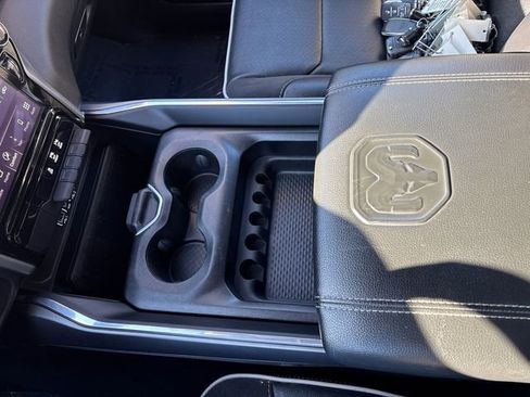 Used 2025 RAM 1500 Laramie image 33