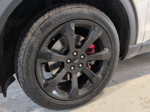 Used 2020 Ford Explorer ST w/ ST Street Pack image 10