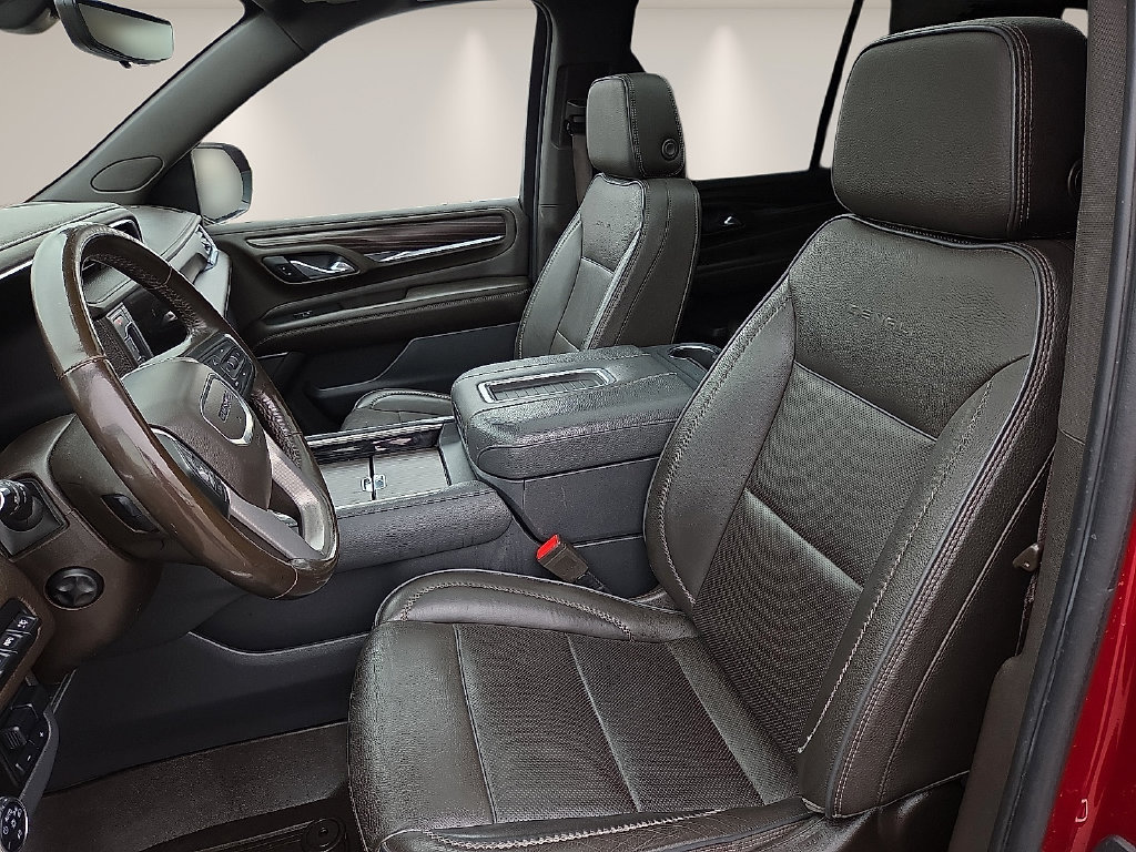 Used 2022 GMC Yukon Denali w/ Denali Ultimate Package AWD/4WD image 14