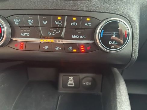 Used 2025 Ford Escape ST-Line Select AWD/4WD image 31