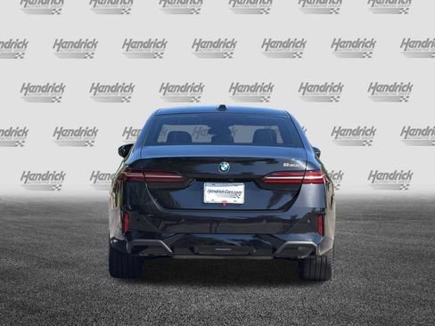 Used 2026 BMW 530i RWD image 6